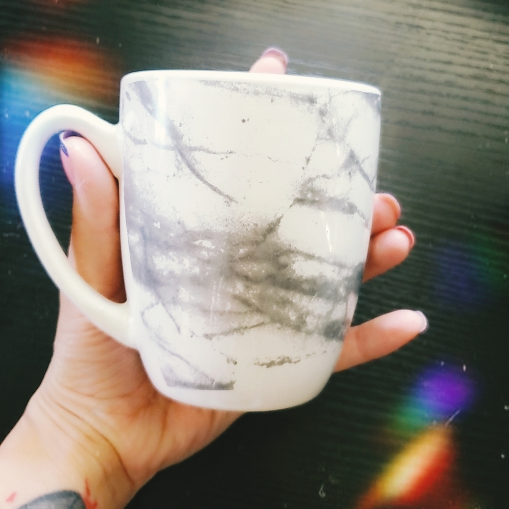 SOLD☕️MARBLED LOOK MUG☕️